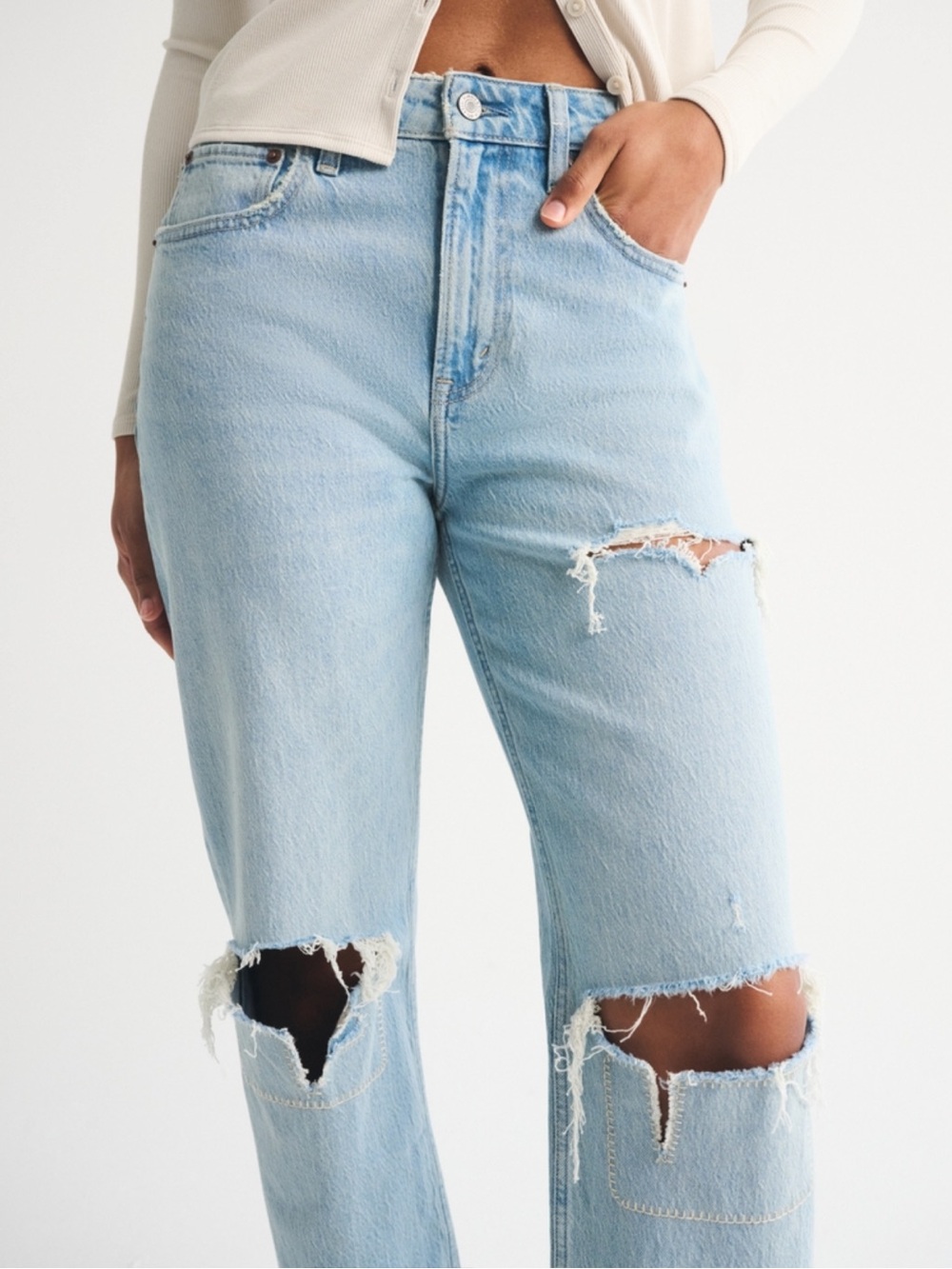 Abercrombie & Fitch - Distressed Boyfriend Jeans - Size 24L Curve Love Fit